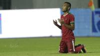 Gelandang Indonesia U-19, Saddil Ramdani, saat pertandingan melawan Thailand U-19 pada laga persahabatan di Stadion Wibawa Mukti, Cikarang, Minggu (8/10/2017). Indonesia menang 3-0 atas Thailand. (Bola.com/M Iqbal Ichsan)