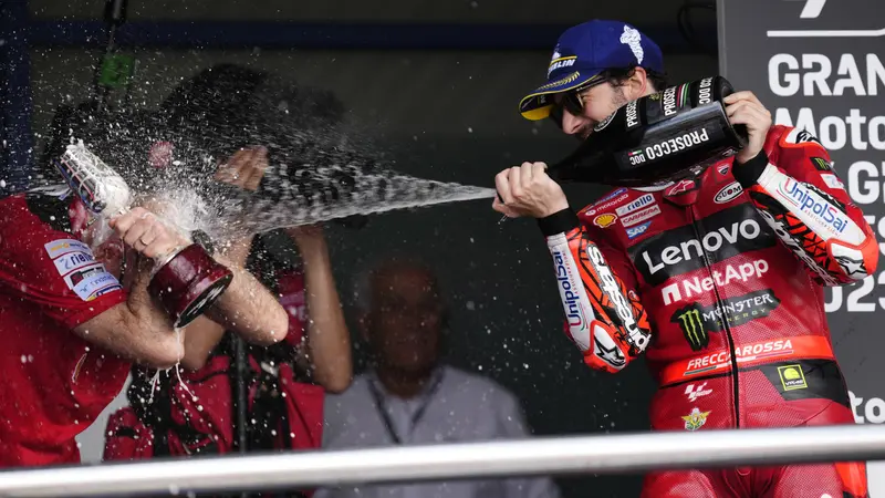 Foto: Aksi Pembalap Ducati Lenovo Team, Pecco Bagnaia Berjaya di MotoGP Spanyol