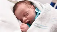 Demi Selamatkan dari Tumor Ganas, Bayi Ini 'Dilahirkan' Dua Kali