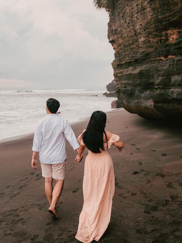 Mutia Ayu Unggah Foto Mesra Bareng Pria, Ini 6 Potretnya