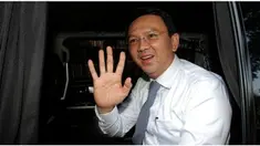 Gubernur DKI Jakarta Basuki Tjahaja Purnama atau Ahok tak ikut dalam pertemuan para tokoh masyarakat Kalijodo dengan Kapolda Metro Jaya Irjen Pol Tito Karnavian. Pertemuan itu akan dilakukan, Senin (15/2/2016).