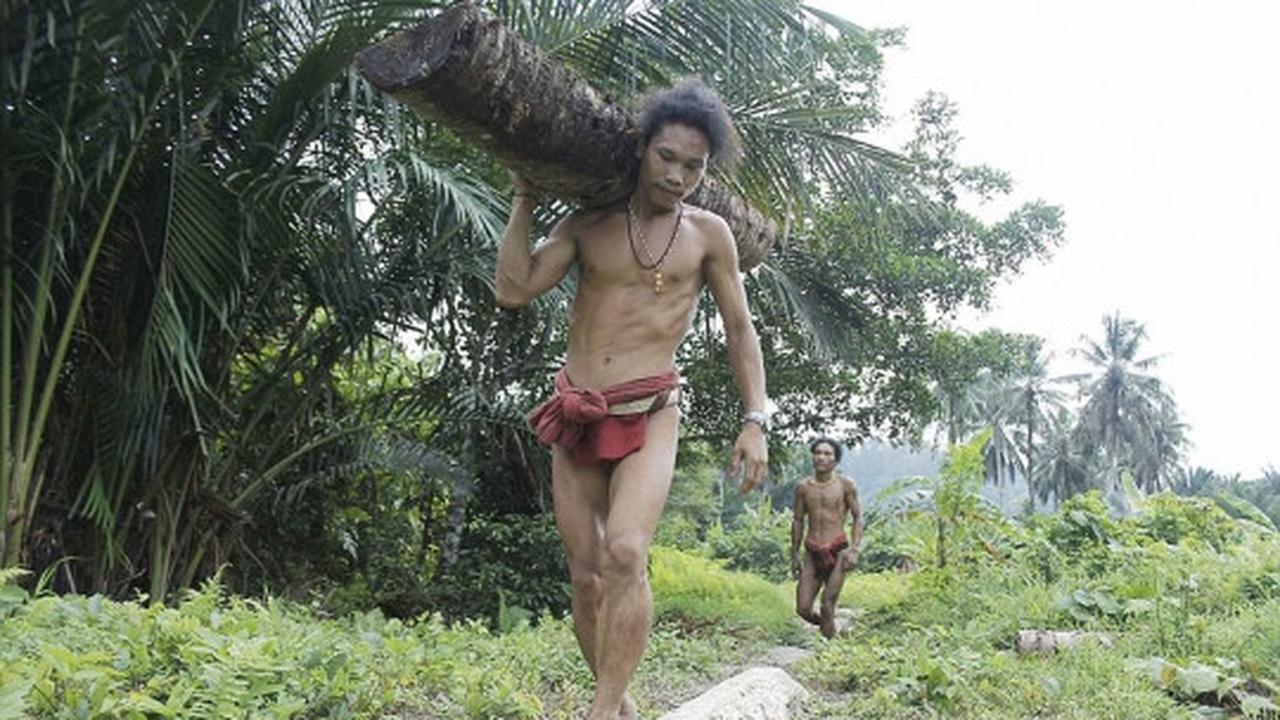 Menengok kehidupan tradisional suku Mentawai