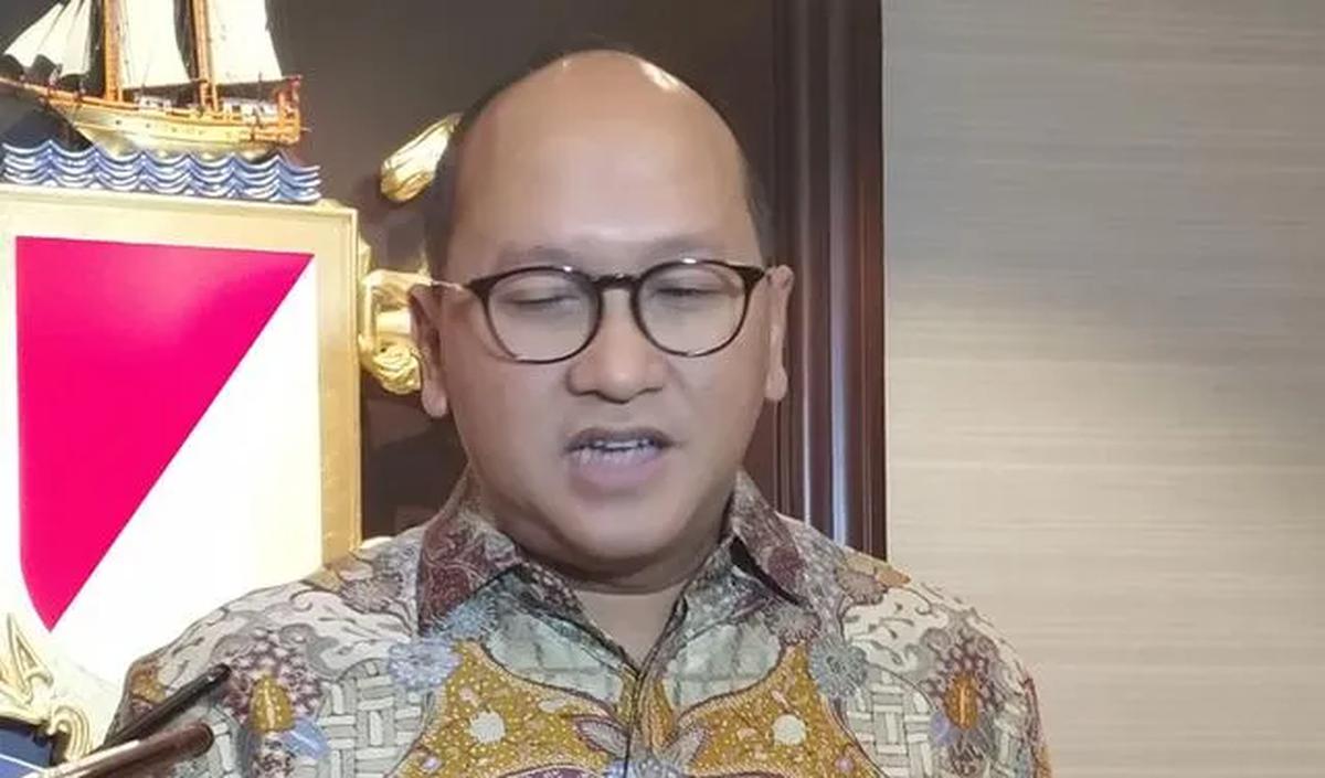 "Sekalian kita makan dengan tim inti dari Kementerian BUMN. Tadi sih baru secara brief aja, sekalian lihat kantor,"