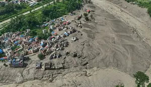 Banjir Bandang Nepal: Korban Tewas Jadi 160 Orang, China dan India Kirim Bantuan