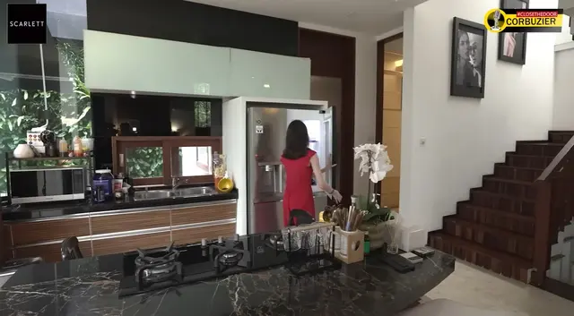 Potret Rumah Sabrina Chairunnisa dan Deddy Corbuzier/Youtube/Azka Corbuzier