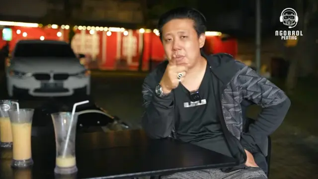 Pablo Benua marahi anak-anak kecil jadi manusia silver (YouTube - ReyBen Entertainment)