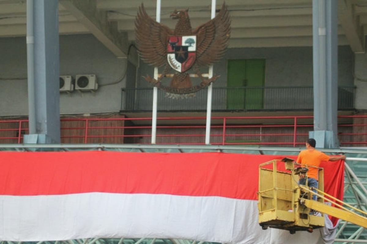 Sambut hari kemerdekaan, Stadion GBK dihiasi bendera merah putih