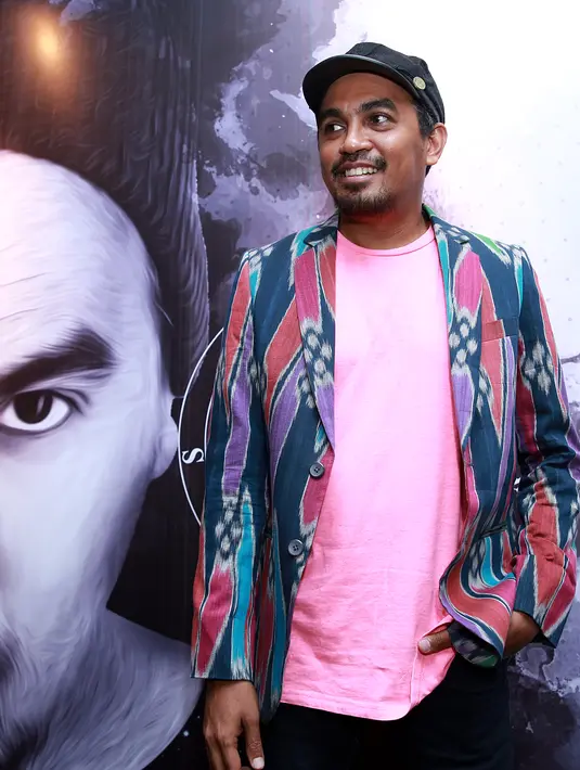 Glenn yang mengalami naik turun dalam proses pembentukan sebagai seorang penyanyi solo menganggap konser ini bukan hanya sebuah momentum, namun juga kontribusi musik Indonesia.  (Deki Prayoga/Bintang.com)
