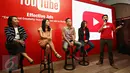 (Ki-ka) Febi Sudrajat (Bank Mandiri), Galuh Chandrakirana (LINE Indonesia), Sakti Parantean (Fremantel Media), Veronica Utami dan Jason Tedjasukmana (Google Indonesia ) menjadi pembicara YouTube di Jakarta, Selasa (20/10). (Liputan6.com/Immanuel Anton)