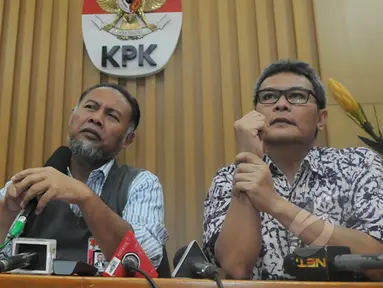 Pihak KPK menggelar konferensi pers terkait teror yang diterima sejumlah pekerja dan staff di KPK, Jakarta, Rabu (11/2/2015). (Liputan6.com/Herman Zakharia)