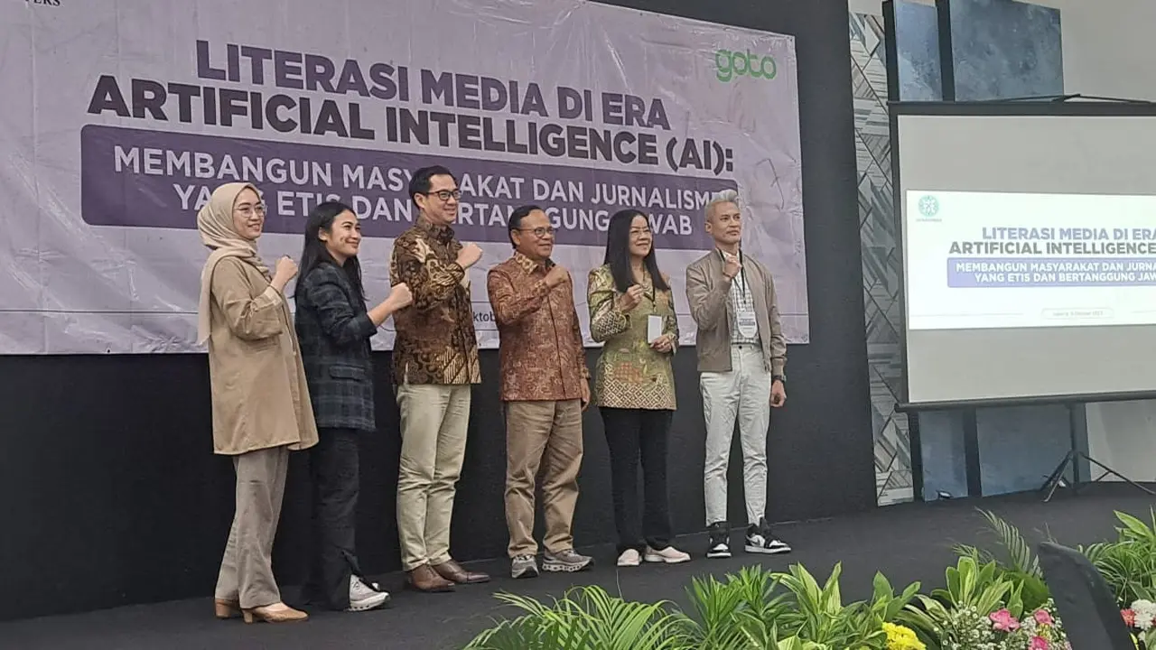 Diskusi mengenai literasi media di era artificial intelligence (AI) di gedung Dewan Pers, Kamis (9/10/2025)