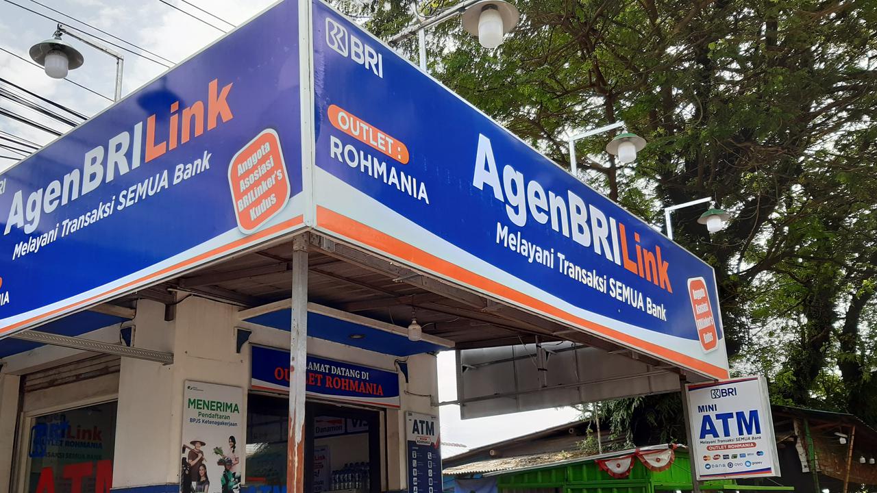 Tampilan Kios Jadi Salah Satu Kunci Sukses Menggaet Nasabah BRILink, Omzet Melejit Usai Renovasi