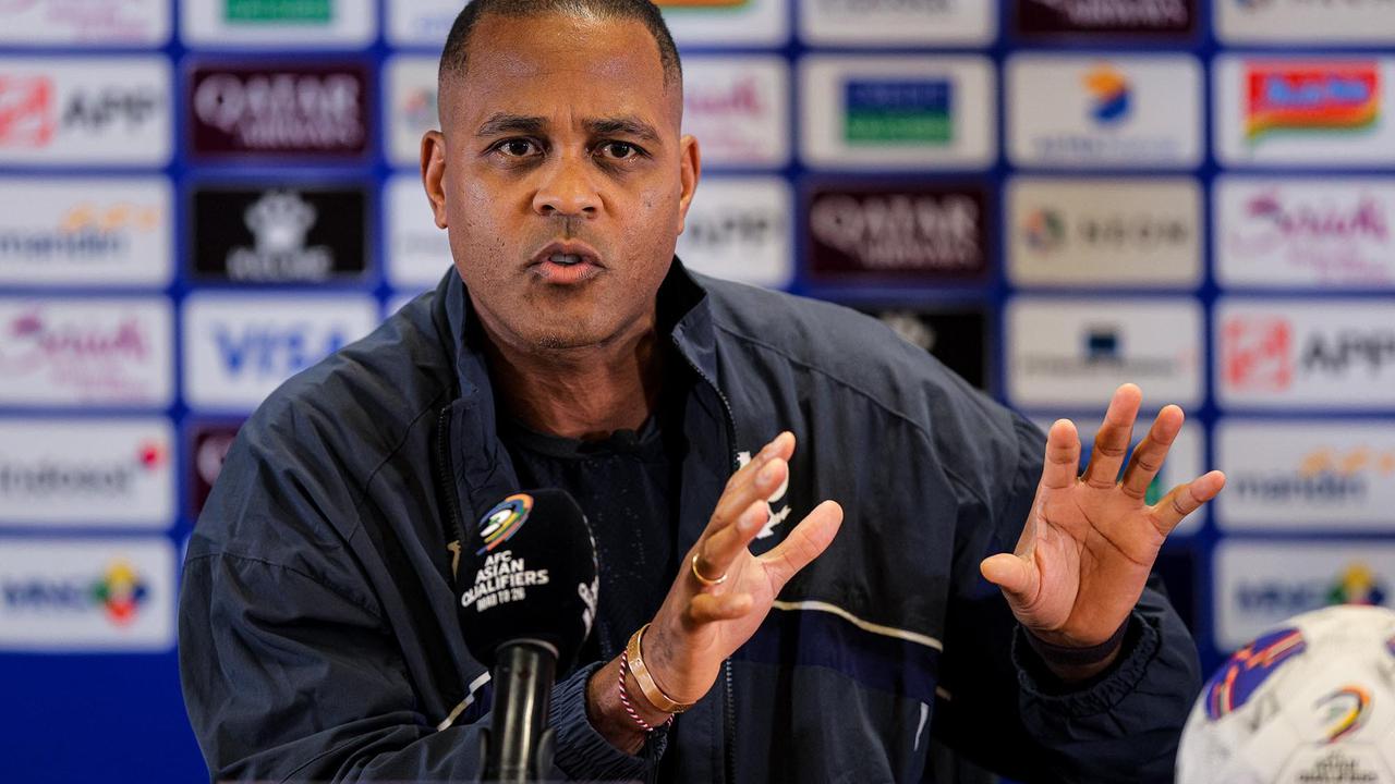 FOTO: Patrick Kluivert Yakin Indonesia Akan Menang Lawan China