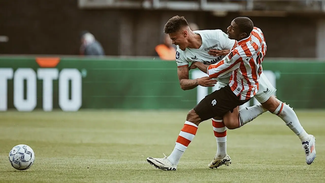 Mees Hilgers - Sparta Rotterdam Vs FC Twente di Eredivisie 2024/2025
