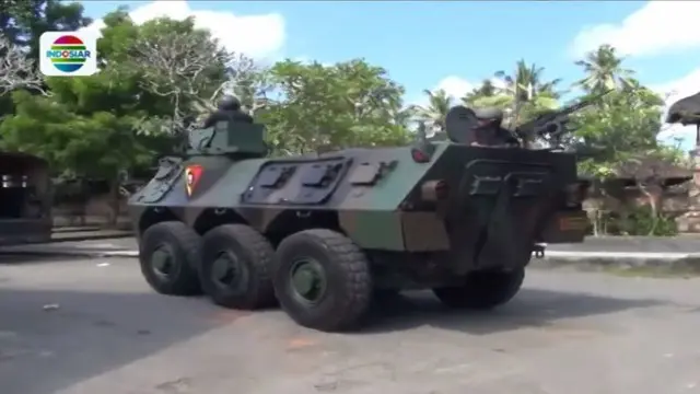 TNI menyiagakan kendaraan tempur untuk menjamin keamanan mantan presiden Amerika Serikat Barack Obama selama di Bali.