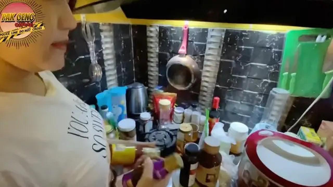 Potret Dapur Via Vallen, Estetika Mewah yang Menggabungkan Tradisional dan Modernitas