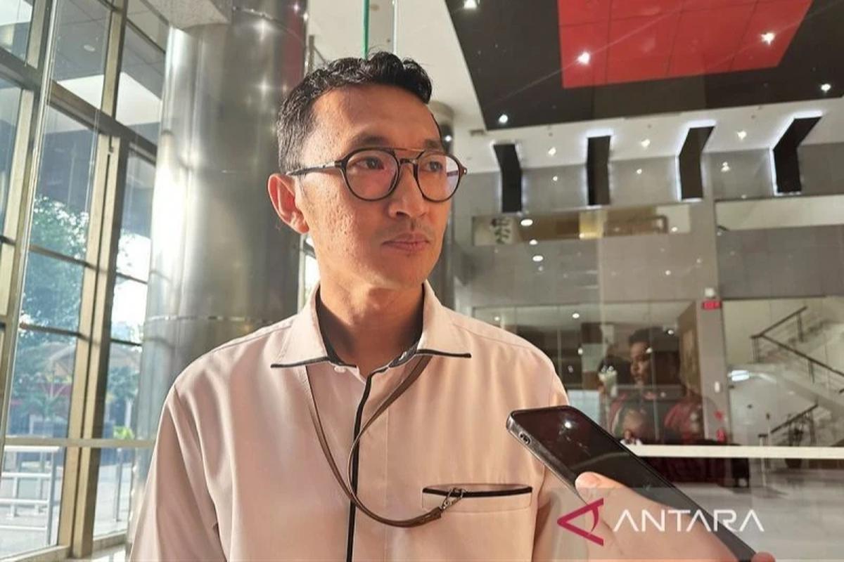 KPK Sita Dokumen Penting di Rumah Kadis PUTR Pati Terkait Kasus Pemerasan Bupati Sudewo