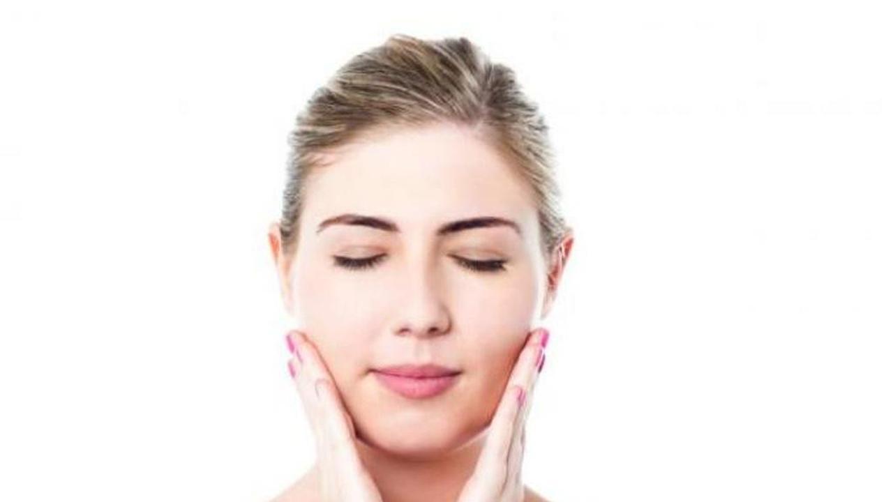 3 Trik Makeup Tiruskan Pipi Chubby Tanpa Harus Oplas