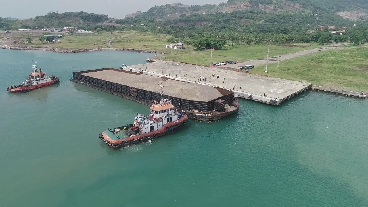 Pelabuhan Bojonegara di Kabupaten Serang, Provinsi Banten