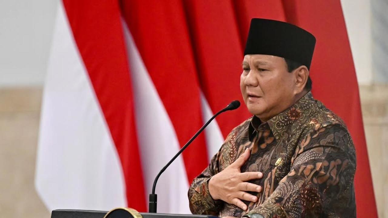 VIDEO:  Ngobrol Serius, Prabowo Kode Dua Jempol ke Luhut sampai Gibran Melirik Usai Rapat Kabinet