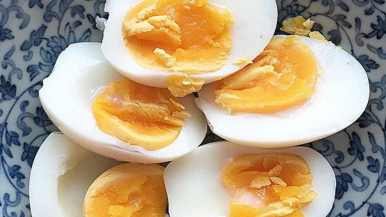 Siapkan Telur Rebus