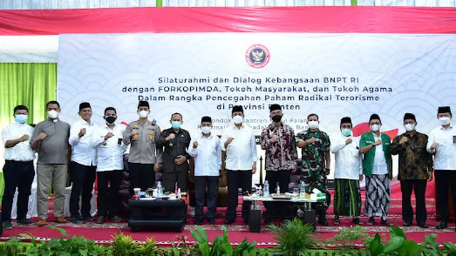 Kepala BNPT Komjen Pol Boy Rafli Amar bertemu Forkopimda di Pondok Pesantren Nurul Falah, Banten