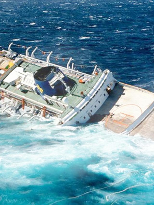 Ilustrasi Kapal Tenggelam