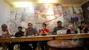 Sejumlah aktivis Koalisi Masyarakat Sipil yang terdiri dari Kontras, LBH Jakarta, YLBHI dan ICW memberi keterangan terkait penangkapan penyidik KPK Novel Baswedan oleh Bareskrim Polri, di Jakarta, Jumat (1/5/2015). (Liputan6.com/Faizal Fanani)
