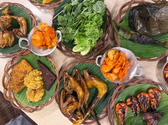 9. Alas Daun Restaurant