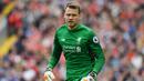 1. Simon Mignolet (Kiper) - Pria asal Belgia ini terkenal sering melakukan blunder. Meski jago dalam mematahkan tendangan penalti, namun sayang ia sudah terlanjur dicap sebagai seorang ‘pelawak’ di bawah mistar gawang Liverpool. (AFP/Paul Ellis)