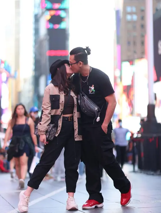 Denny Sumargo dan Olivia Allan (Instagram/sumargodenny)