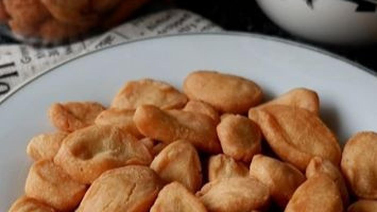 5. Resep Kue Lebaran Tradisional: Kue Biji Ketapang<br>