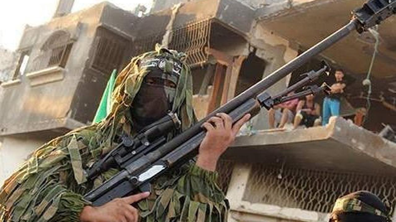 Konon senapan Ghoul milik Al-Qassam ini jauh lebih unggul dari senapan “Dragunov” milik militer Rusia dan “Steyr” milik Austria.<br>