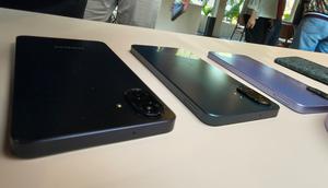 Varian warna Samsung Galaxy A07 saat peluncuran di Jakarta. Oleh Matahari Kartika Purusakara/Liputan6.com