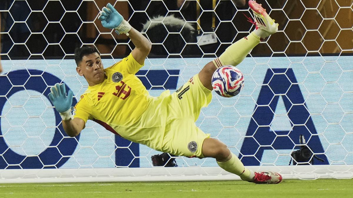 Bukan Messi, Oscar Ustari yang Jadi Sorotan di Laga Pembuka Piala Dunia Antarklub 2025