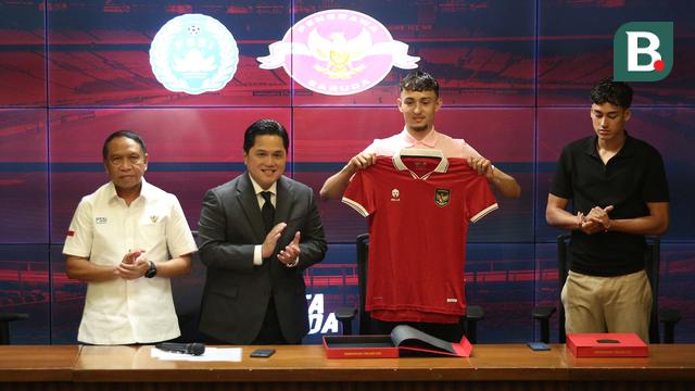 Foto: Momen Perkenalan Dua Pemain Naturalisasi, Ivar Jenner dan Rafael Struick, Siap Mentas Bersama Timnas Indonesia di Piala Asia 2023