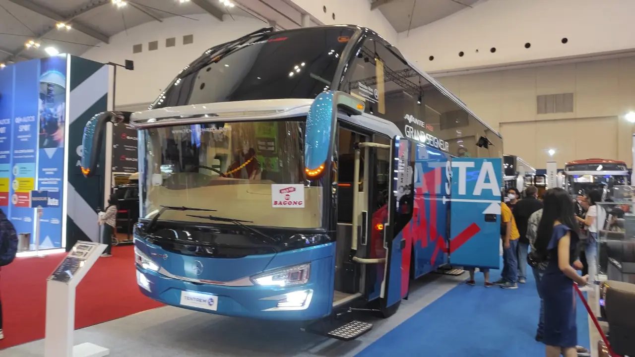 Deretan Bus Mewah yang Cocok Dipakai Sultan (Arief A/Liputan6.com)