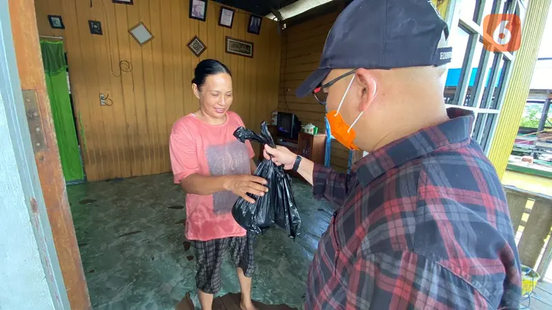 Pembagian Ayam Potong