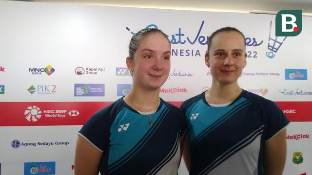 Mariia Stoliarenko/Yelyzaveta Zharka