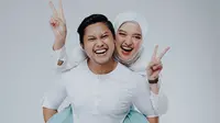 Indira Kalistha dan Suami Jadi Relawan Covid-19?