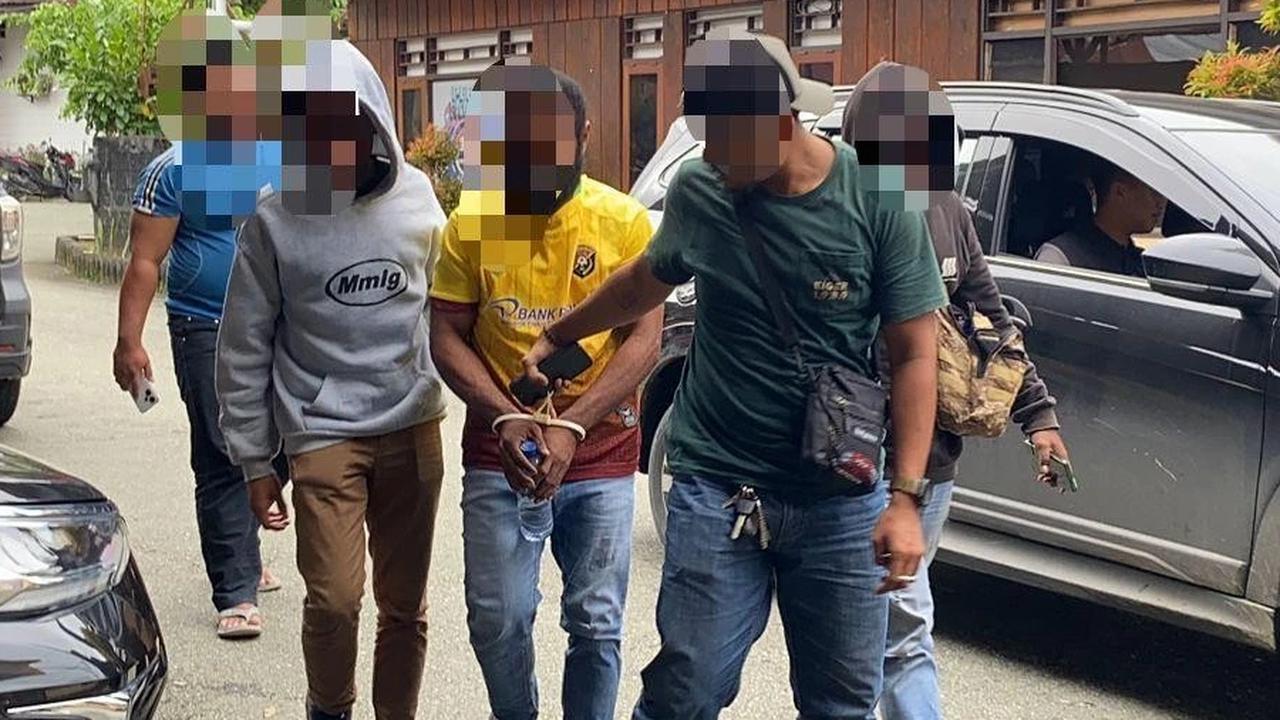 Tangan Diikat Kabel Tis Kuning, Begini Penampakan Anggota KKB Pembeli Amunisi Ilegal di Papua