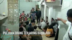Jatanras polda metrojaya bersama Polres Jakarta Pusat menggerebek judi remi dan gaplek dirumah kosong, di wilayah Sawah Besar Jakarta Pusat malam ini.