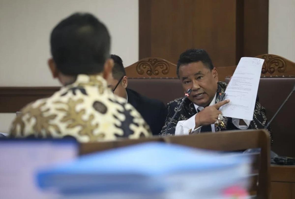 FOTO: Sidang Perdata Ungkap Mandat Penjualan Obligasi dan MTN CMNP