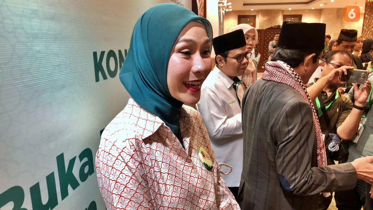 Zaskia Adya Mecca