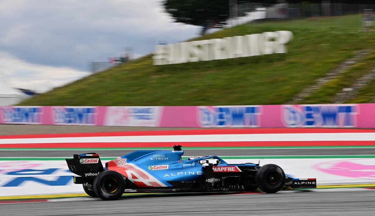 Alfa Romeo secara resmi menarik pembalap berusia 22 tahun itu sebagai rekan setim Valtteri Bottas untuk F1 musim 2022. (AFP/Andrej Isacovic )