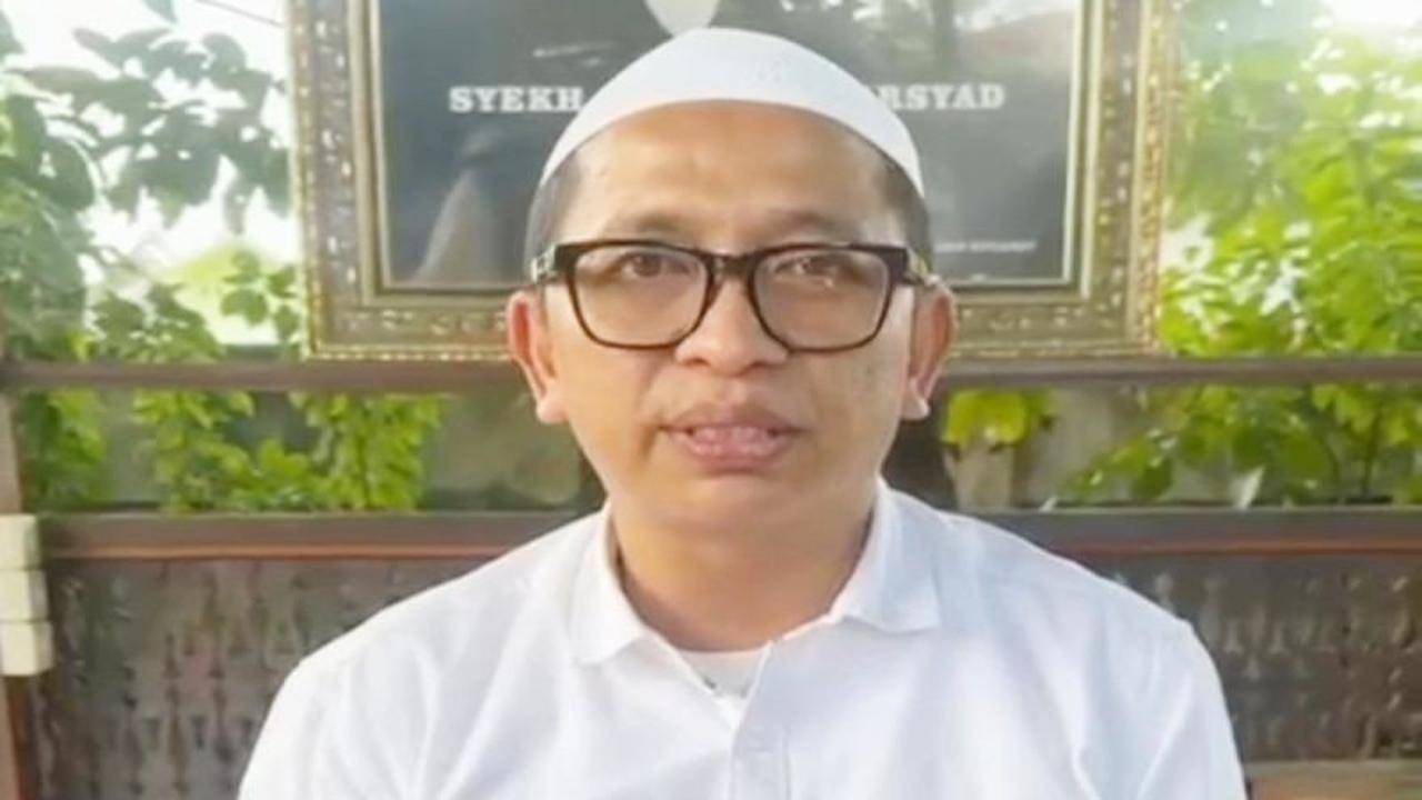 Guru Adam Banjarbaru: Mengapa Cinta Tanah Air Penting untuk Kesejukan Bangsa?