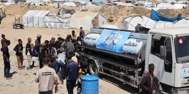 INH Salurkan Bantuan Air Bersih dan Sembako untuk Ribuan Warga Gaza Utara