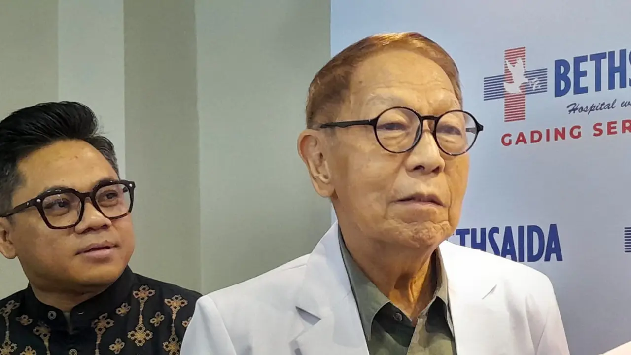 Dokter spesialis penyakit dalam konsultan ginjal hipertensi, Mutalib Abdullah dari Urology & Nephrology Clinic Bethsaida Hospital Gading Serpong bicara soal batu ginjal.