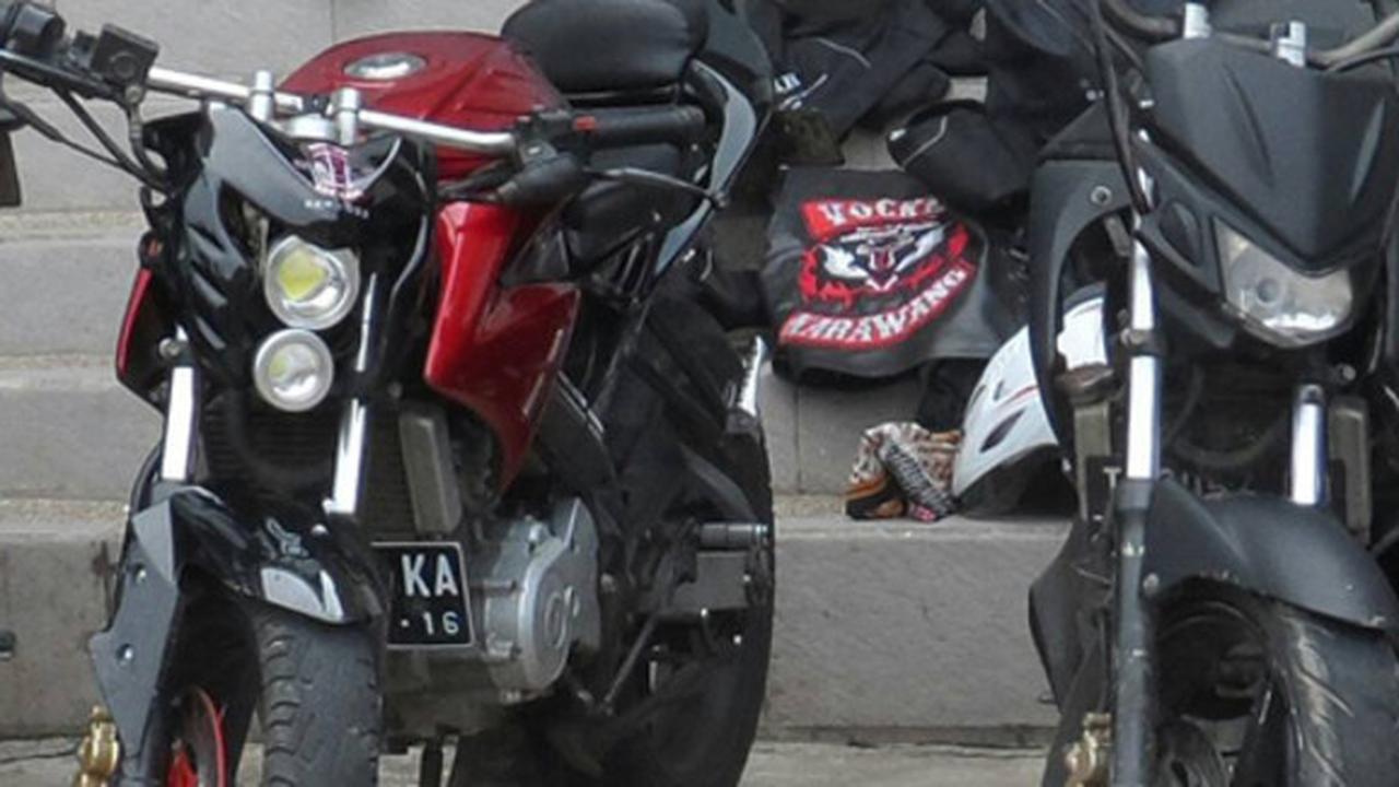 Modifikasi Yamaha Vixion model street fighter hitam doff (Foto: Re N Be)