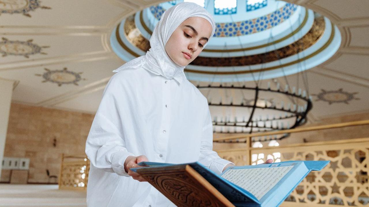 Keutamaan Bacaan Istighfar 100 Kali